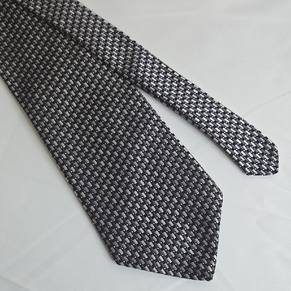 Grant‎ Thomas Silk Tie, Made In The U.S.A, Geometric